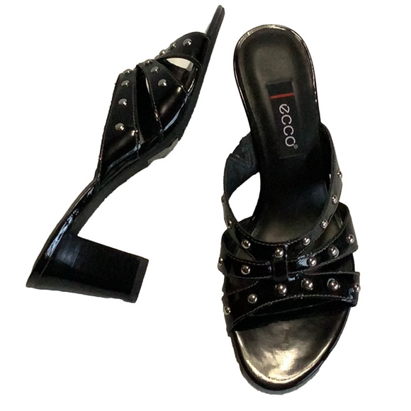 ECCO Black Patent Leather Mules Silver Studs Shoes Edgy Mad Max EMO sz 37 - Picture 1 of 16